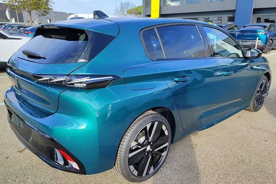 Peugeot 308 GT Exclusive S&S e-DCS6 1.2 mHEV