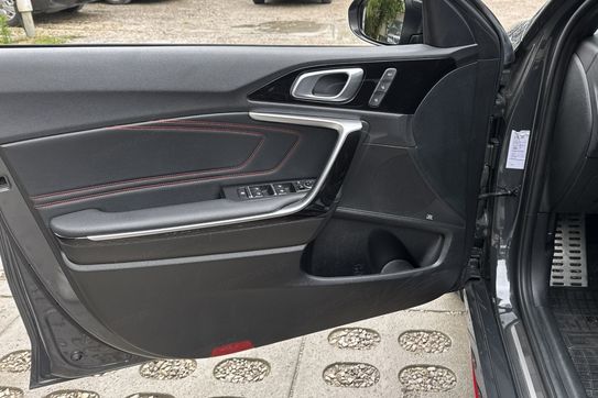 Kia ProCeed GT 1.6 T-GDI  DCT