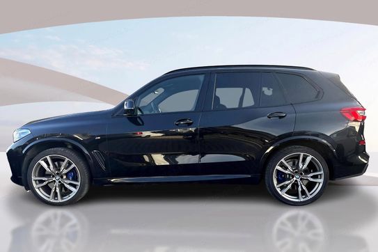 BMW X5 M50i