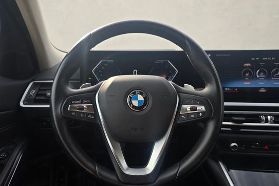 BMW Seria 3 318i aut