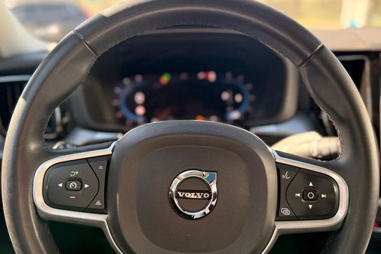 Volvo XC60 B4 D Momentum Pro aut
