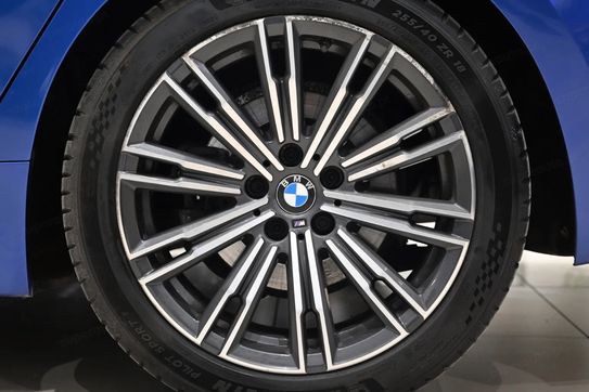 BMW Seria 3 320d xDrive M Sport