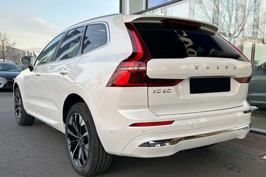 Volvo XC60 B5 AWD Ultra Bright