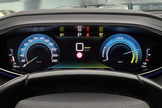 Peugeot 3008 PureTech Hybrid Allure S&S EAT8