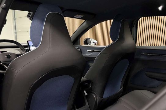 Volvo EX30 Single Motor Extended Range Ultra