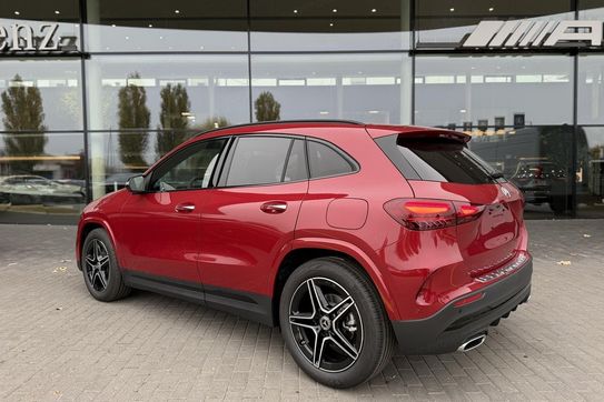 Mercedes GLA 220  4-Matic AMG Line