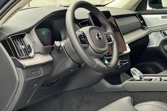 Volvo XC90 T8 AWD Plug-In Hybrid Ultra Dark 7os