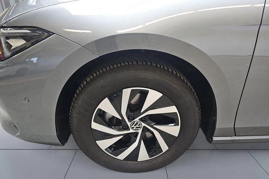 Volkswagen Passat 1.5 TSI  DSG