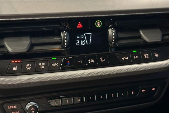 BMW Seria 1 118i Advantage aut