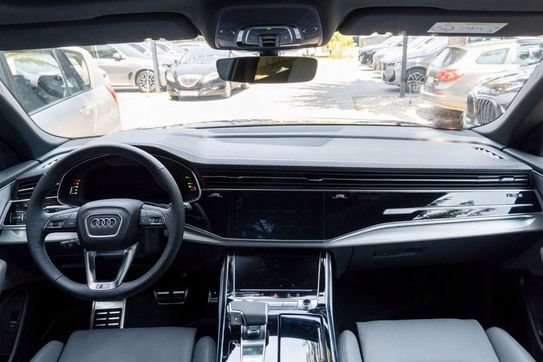 Audi Q8 TFSI e quattro