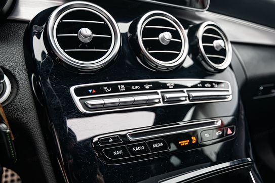 Mercedes Klasa C C 300 2.0  9G-TRONIC