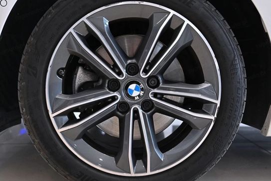 BMW Seria 2 Gran Coupe 218d Sport Line