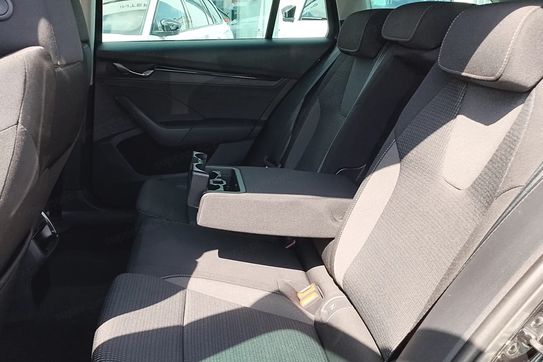 Skoda Octavia 1.5 TSI  Ambition DSG