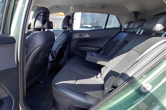 Kia Sportage 1.6 T-GDI HEV Business Line 4WD