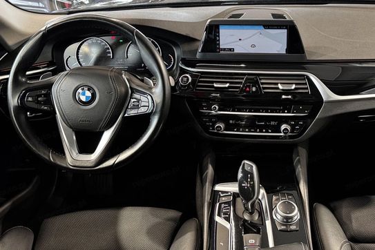 BMW Seria 5 518d Advantage aut