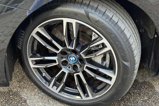 BMW Seria 5 530e xDrive M Sport