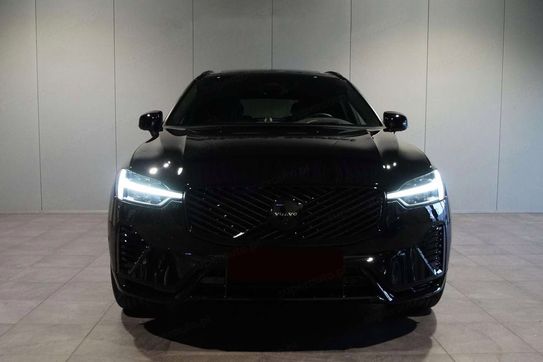 Volvo XC60 B5 AWD Ultra Black Edition