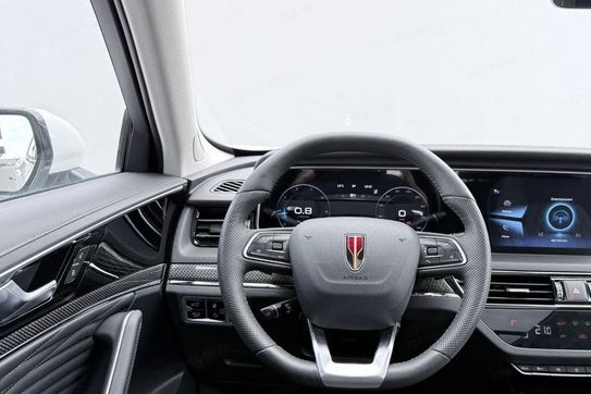 Hongqi HS5 2.0T AWD