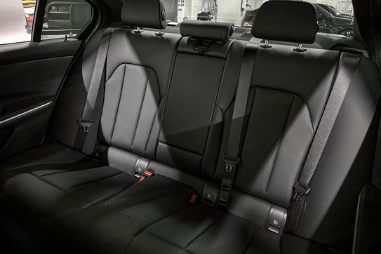 BMW Seria 3 318i M Sport