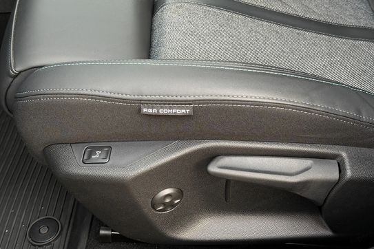 Peugeot 408 Puretech Allure S&S EAT8