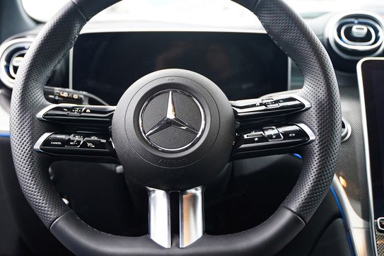 Mercedes GLC 200 4-Matic AMG Line