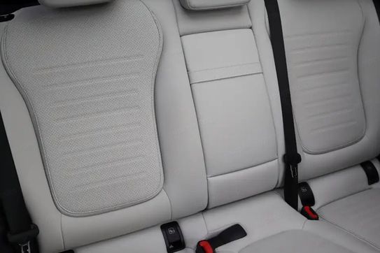 Mercedes GLC 200 4-Matic AMG Line