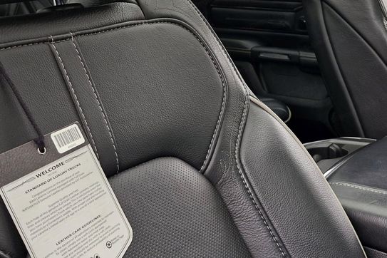 RAM 1500 Limited V8 HEMI