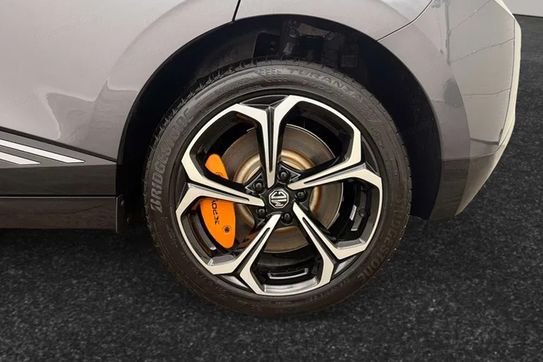 MG 4 64kWh XPower 4x4