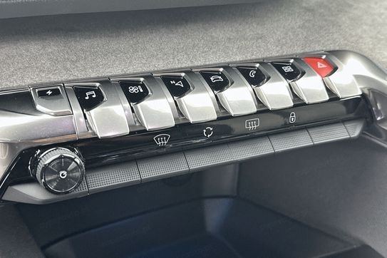 Peugeot 3008 GT 1.6 Hybrid e-EAT8