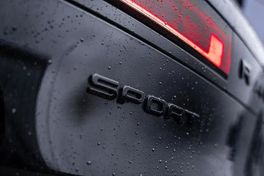 Land Rover Range Rover Sport D300 Dynamic SE