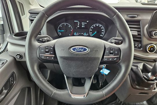 Ford Transit L4H3