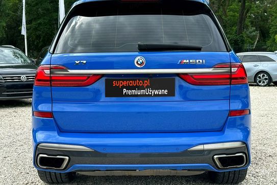 BMW X7 M50i