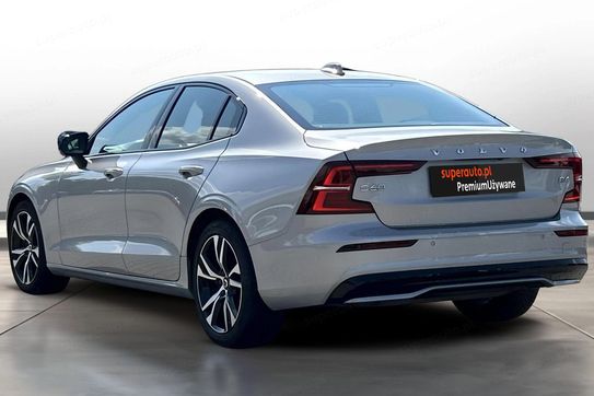 Volvo S60 B4
