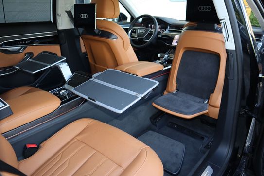 Audi A8 L 50 TDI quattro
