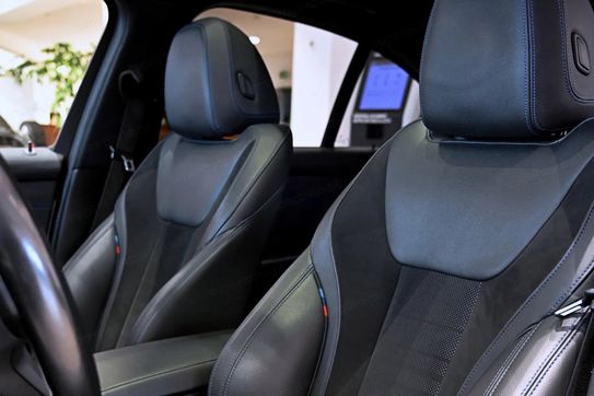 BMW Seria 3 330e M Sport