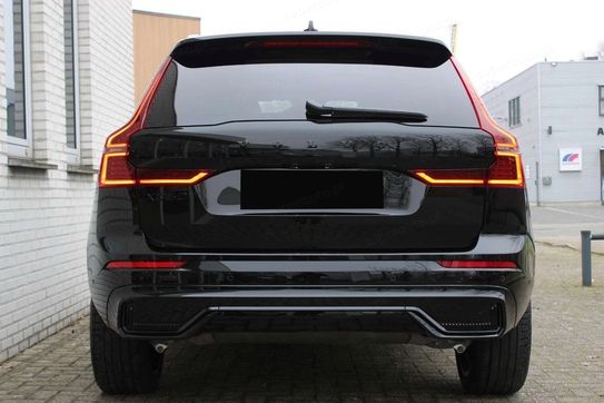 Volvo XC60 B5 AWD Ultra Black Edition