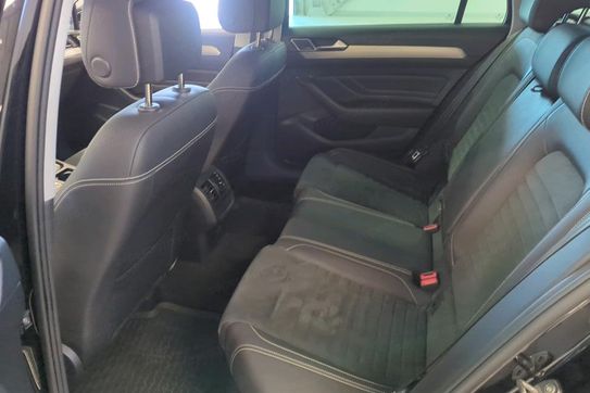 Volkswagen Passat 2.0 TSI Elegance DSG