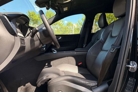 Volvo XC60 B5 B AWD Plus Black Edition aut
