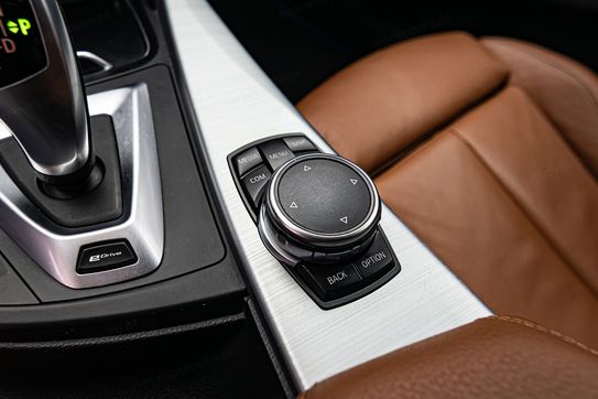 BMW Seria 3 330e iPerformance M Sport