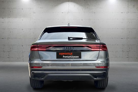 Audi Q8 55 TFSI quattro S Line