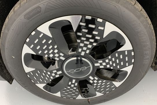 Fiat 600 La Prima 1.2 Hybrid eDCT6