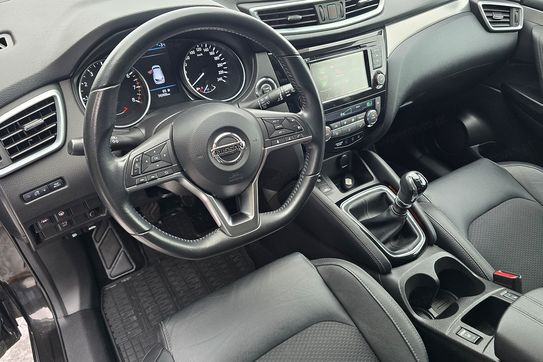 Nissan Qashqai 1.3 DIG-T Tekna