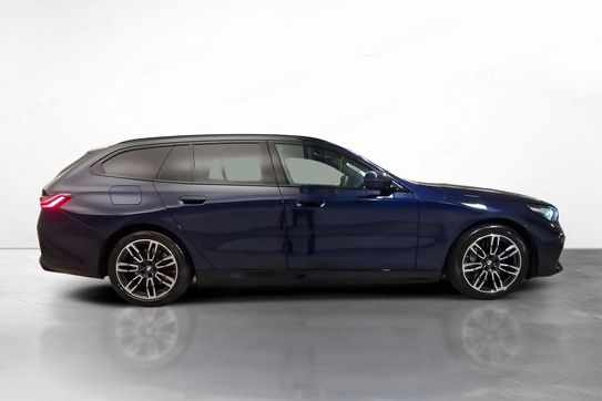 BMW Seria 5 550e xDrive PHEV M Sport aut