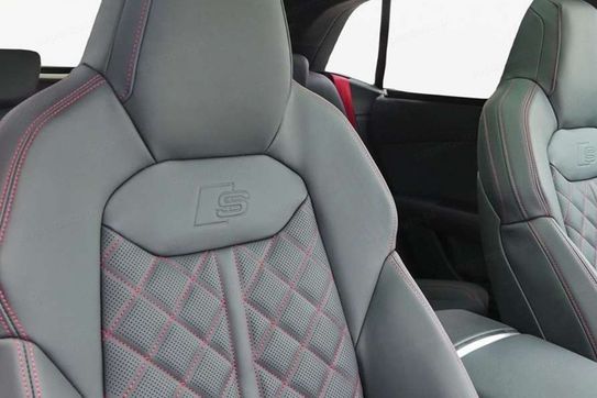Audi Q8 SQ8 TFSI quattro