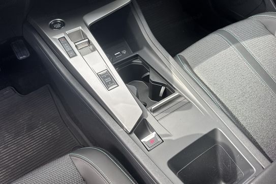 Peugeot 408 Allure 1.2 PureTech mHEV e-DSC6