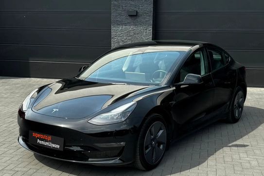 Tesla Model 3 Dual Motor AWD
