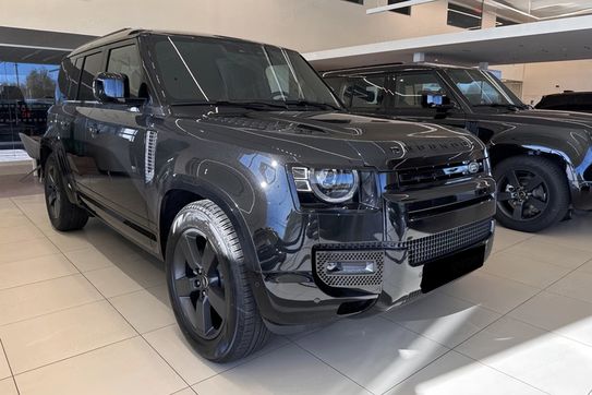 Land Rover Defender 110 D250 X-Dynamic SE