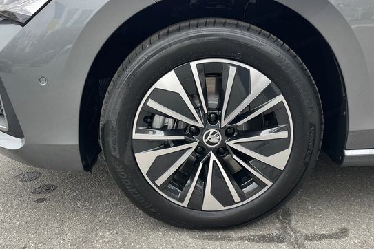 Skoda Superb Drive 2.0 TSI DSG