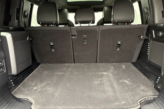Land Rover Defender 110 P635 V8 OCTA