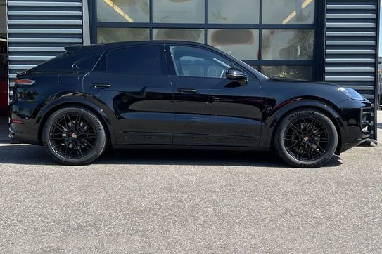 Porsche Cayenne Coupe Black Edition